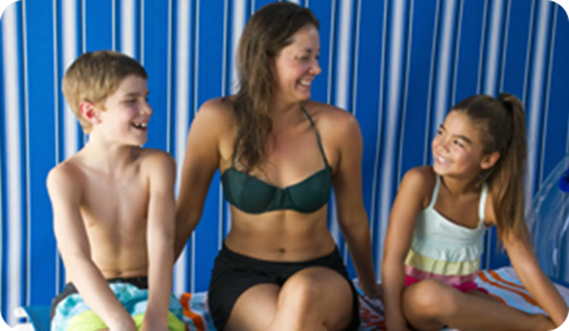 Deluxe Cabana background image